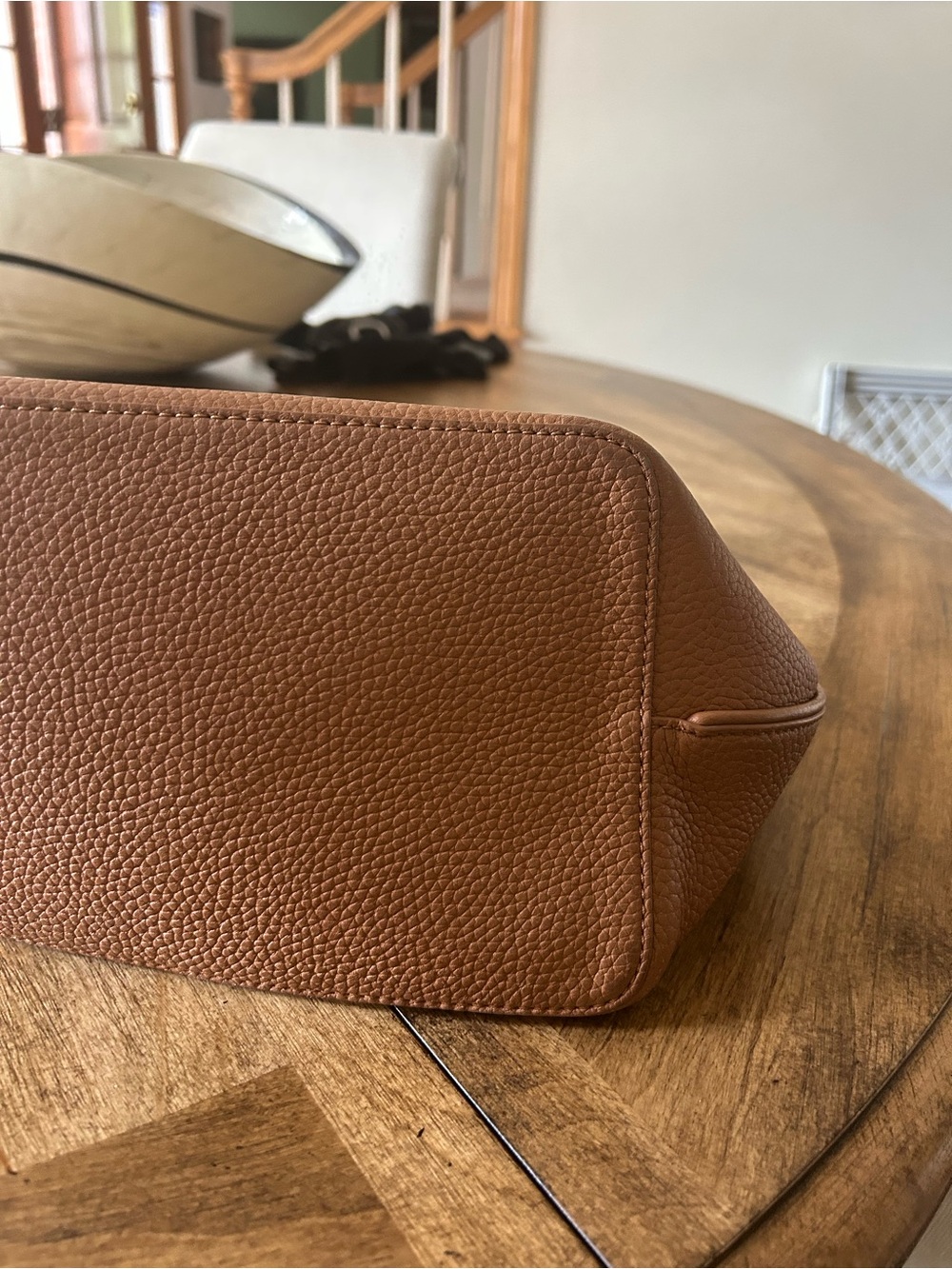 Tory Burch Pebbled Leather Shoulder Hobo in Chestnut - Picture 3 of 8